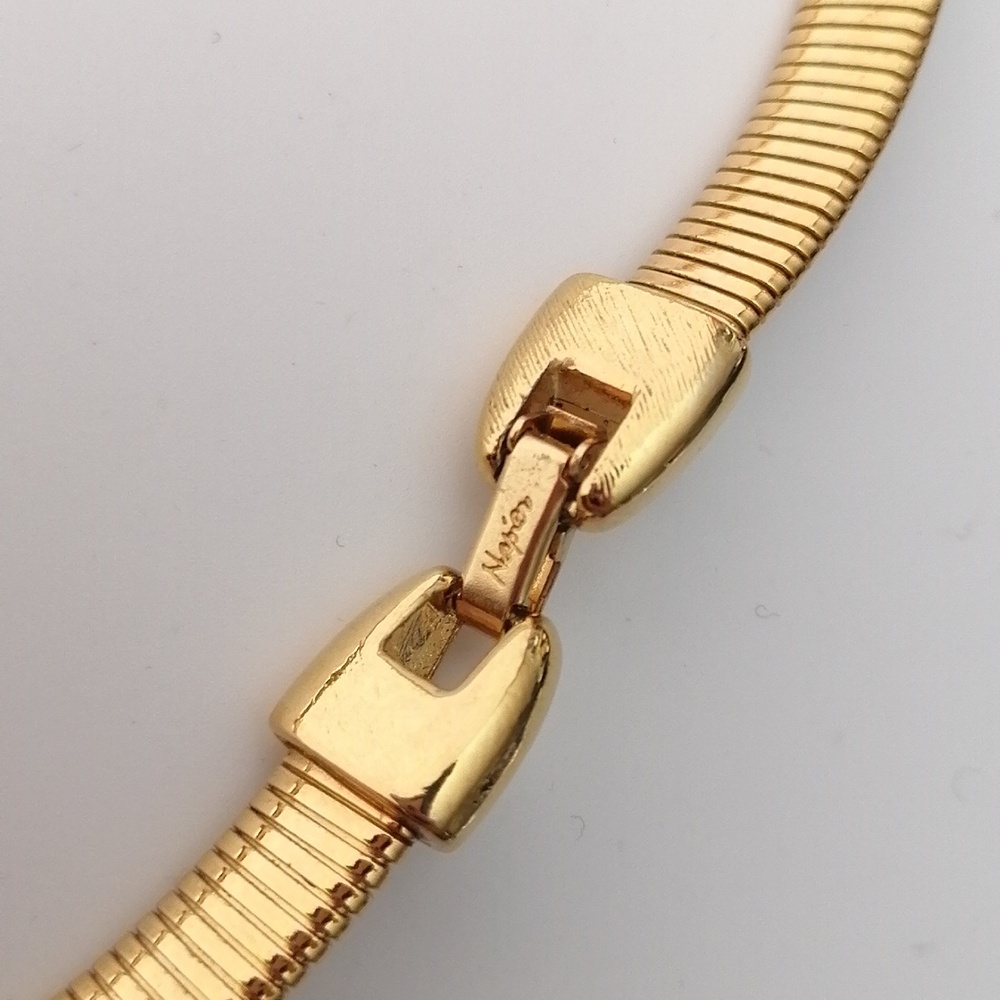 Vintage Napier Necklace  Goldplated Omega Chain Pearlized Peach Enamel Collar - Picture 8 of 10